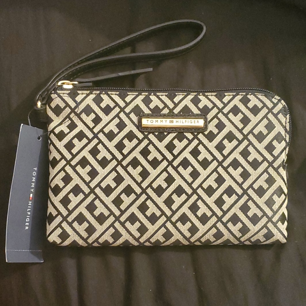 Tommy Hilfiger Logo Wristlet